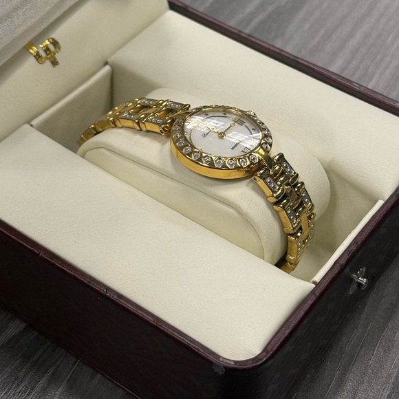 Lucien Piccard Sapphire Crystal Stainless Steel Gold Ladies Watch - Picture 3 of 15